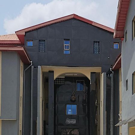 Bmh Hotel & Suites Ibadan Bagian luar foto